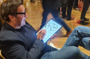 Nouveau Caricaturiste Digital pour soirée d'entreprise By LUDIMUS Creative Events